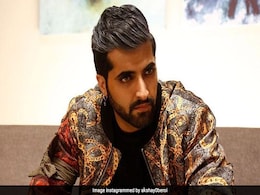 Flesh में अपने 'ताज' के रोल को लेकर अक्षय ओबेरॉय बोले- मुझे पॉपुलेरिटी से मतलब नहीं, बस अच्छे किरदार... Flesh में अपने 'ताज' के रोल को लेकर अक्षय ओबेरॉय बोले- मुझे पॉपुलेरिटी से मतलब नहीं, बस अच्छे किरदार...