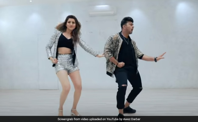 उर्वशी रौतेला ने 'ठुमका' सॉन्ग पर दिखाए जबरदस्त डांसिंग मूव्स, खूब वायरल हो रहा Video
