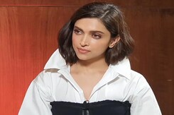 Top News of The Day: Deepika Padukone, Shraddha Kapoor, Sara Ali Khan Summoned In Drugs Probe Top News of The Day: Deepika Padukone, Shraddha Kapoor, Sara Ali Khan Summoned In Drugs Probe