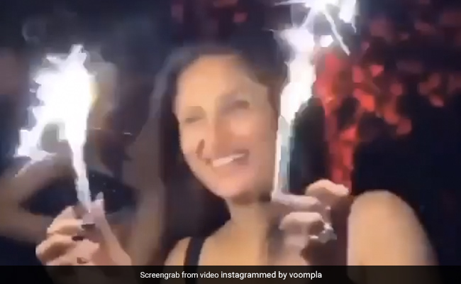 Kareena Kapoor ने बर्थडे सेलिब्रेशन में यूं जमकर किया डांस, खूब वायरल हो रहे हैं Video और Photos