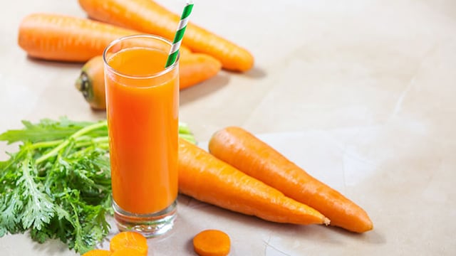 Carrot juice: Potassium in this juice can help manage blood pressure numbers