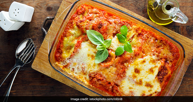 How To Make Easy Chicken Lasagna At Home | Easy Chicken Lasagna Recipe