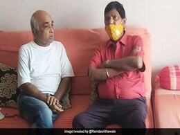 नौसेना के पूर्व अधिकारी से मिले केंद्रीय मंत्री अठावले, कहा - "कार्टून फॉरवर्ड करना गलत नहीं था" नौसेना के पूर्व अधिकारी से मिले केंद्रीय मंत्री अठावले, कहा - "कार्टून फॉरवर्ड करना गलत नहीं था"