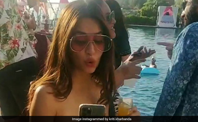 Kriti Kharbanda's Mood Today Is As Cool As Her Weekend Look