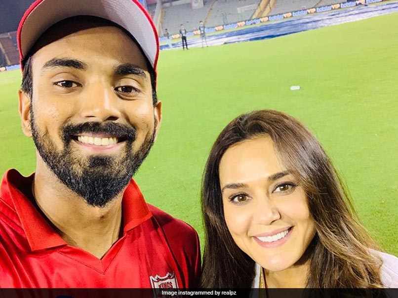 Preity Zinta's Special Message For KXIP Squad From Quarantine. Watch