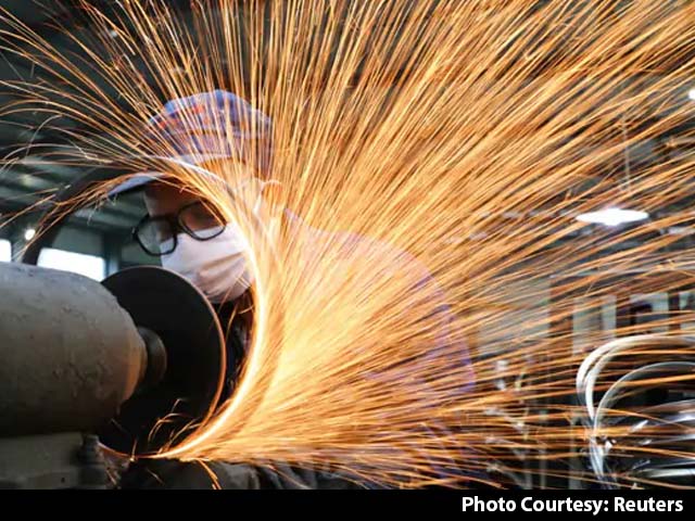 India In 'Historic' Recession For First Time