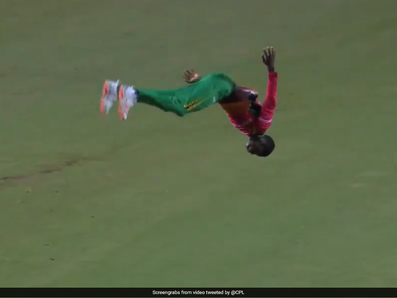 CPL 2020: Kevin Sinclair Celebrates Wicket With "Dangerous" Double Somersault. Watch