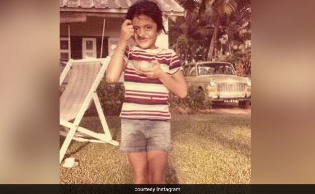 Guess The Celeb Who Answered Her Beach Craving With This Childhood Pic