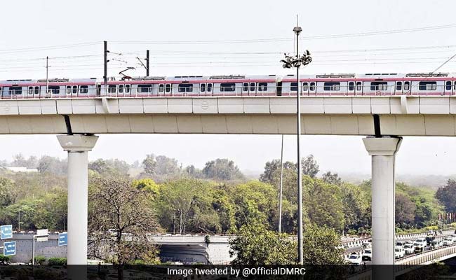 Marginal Increase In Commuters But Hardly Any Visiting Cafe's On Delhi Metro: Report