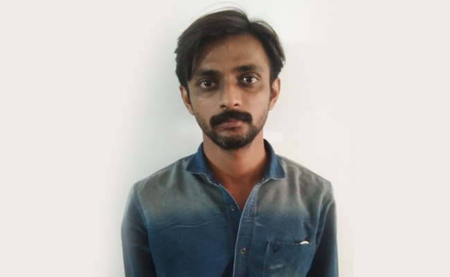 रक्षा मंत्री और उनके बेटे के नाम पर करोड़ों रुपये ठगे, आरोपी फरार