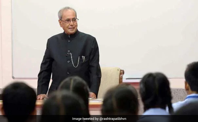 Pranab Mukherjee's Daughter On Rajiv Gandhi Dropping Her Father From Cabinet
