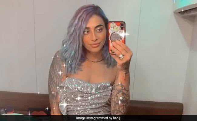 Sparkles From Top To Bottom Is How Bani J Welcomes The Weekend