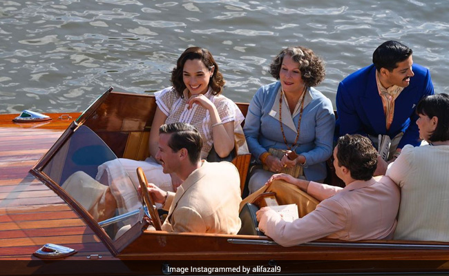 Guess What Ali Fazal Is Actually Doing In This Pic With "Killer Bunch" Of Hollywood Stars