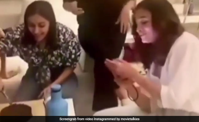 Alia Bhatt Was Busy Capturing A Special Moment At BFF Akansha Ranjan Kapoor's Birthday