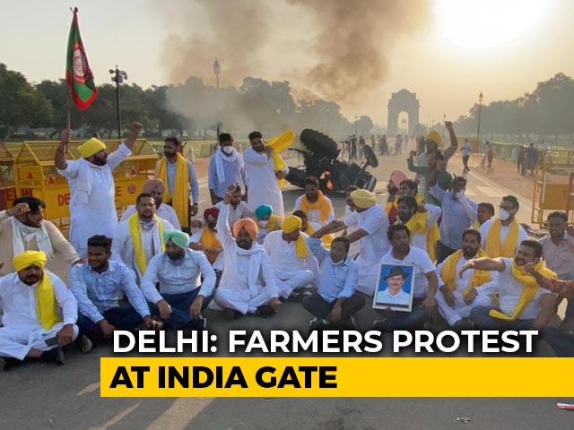 Tractor Set On Fire At India Gate To Protest Farm Bills, Live-Streamed