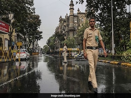 सख्त लॉकडाउन ने तोड़ी गरीबों की कमर! घर चलाना हो रहा मुश्किल, वैक्सीन के लिए रजिस्ट्रेशन भी चुनौती सख्त लॉकडाउन ने तोड़ी गरीबों की कमर! घर चलाना हो रहा मुश्किल, वैक्सीन के लिए रजिस्ट्रेशन भी चुनौती