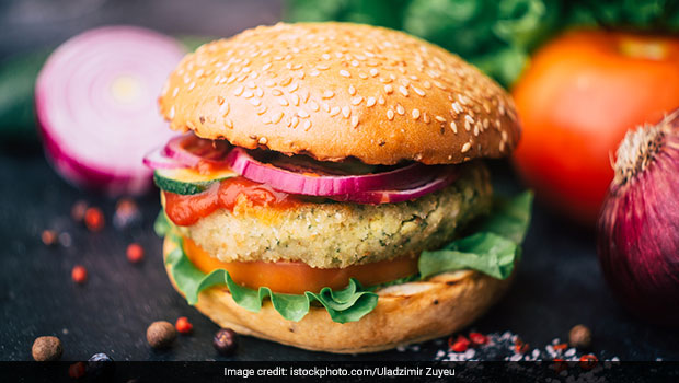 Watch: How To Make Restaurant-Style <i>Aloo Tikki</i> Burger At Home