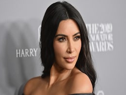 Kim Kardashian Mocked For Hiring Pianist To Wake Up Kids With Christmas Songs Kim Kardashian Mocked For Hiring Pianist To Wake Up Kids With Christmas Songs