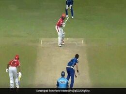 IPL 2020: दो मिनट के Video में देखें Super Over का पूरा रोमांच, पंजाब ने मुंबई से ऐसे छीना मुकाबला IPL 2020: दो मिनट के Video में देखें Super Over का पूरा रोमांच, पंजाब ने मुंबई से ऐसे छीना मुकाबला