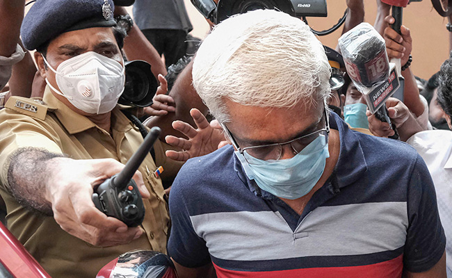 Kerala Gold Smuggling: IAS Officer's WhatsApp Chats Cited For Custody Kerala Gold Smuggling: IAS Officer's WhatsApp Chats Cited For Custody