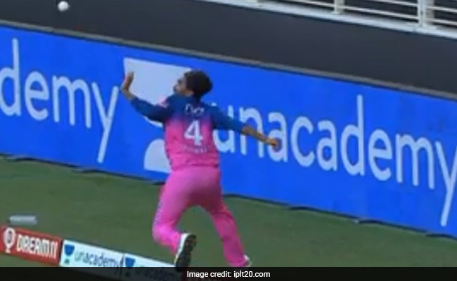 RR vs RCB: राहुल तेवतिया ने की गजब की फील्डिंग, अनोखा कैच लेकर किया कोहली को आउट..देखें Video