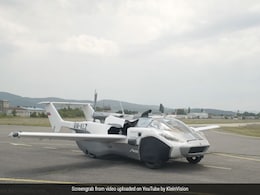 Flying Car ने हवाई अड्डों के बीच पूरी की परीक्षण उड़ान, सिर्फ 2 मिनट में कार से बन जाती है हवाई जहाज - देखें Video Flying Car ने हवाई अड्डों के बीच पूरी की परीक्षण उड़ान, सिर्फ 2 मिनट में कार से बन जाती है हवाई जहाज - देखें Video
