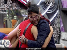 <i>Bigg Boss 14</i> Written Update October 21, 2020: Housemates Break Down When Told Of Seniors' Exit <i>Bigg Boss 14</i> Written Update October 21, 2020: Housemates Break Down When Told Of Seniors' Exit