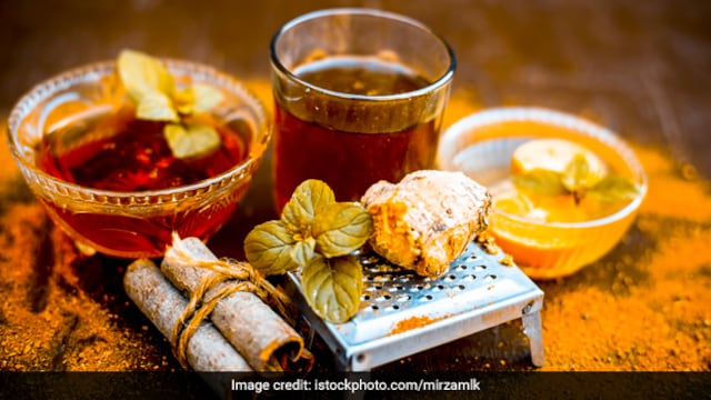 Drinking herbal tea can help prevent monsoon illnesses