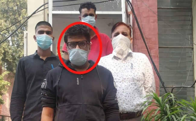 6 लग्जरी कार बेचने को लिए 1.15 करोड़, ठगी का आरोपी जिम मालिक गिरफ्तार