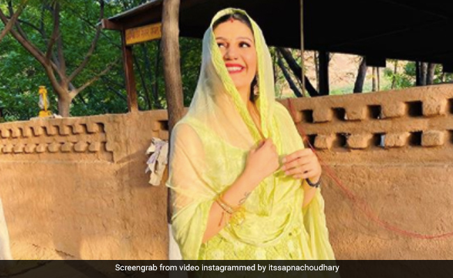 Sapna Choudhary ने दिया बेटे को जन्म, पति वीर साहू ने फेसबुक लाइव के जरिए किया खुलासा