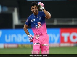 नए सिक्सर किंग के रूप में उभरे रियान पराग, आखिर घरेलू क्रिकेट में किसने बनाया है यह तूफानी रिकॉर्ड नए सिक्सर किंग के रूप में उभरे रियान पराग, आखिर घरेलू क्रिकेट में किसने बनाया है यह तूफानी रिकॉर्ड