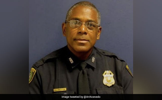 1 Police Officer Killed, 1 Injured In Shooting Incident In US