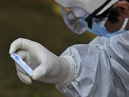 कोरोना के बीच पटाखों वाली दीवाली? कोविड मरीजों पर दोहरी मार का खतरा, एक्सपर्ट्स ने उठाई यह मांग कोरोना के बीच पटाखों वाली दीवाली? कोविड मरीजों पर दोहरी मार का खतरा, एक्सपर्ट्स ने उठाई यह मांग