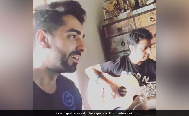 Here's What Ayushmann Khurrana Shared For "Multi-Talented" Kishore Kumar On His Death Anniversary