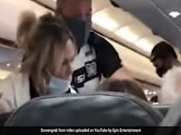 फ्लाइट में पति ने नहीं पहना मास्क, पत्नी ने समझाया तो दे डाली गाली और फिर पड़ा जोरदार थप्पड़ - देखें Viral Video फ्लाइट में पति ने नहीं पहना मास्क, पत्नी ने समझाया तो दे डाली गाली और फिर पड़ा जोरदार थप्पड़ - देखें Viral Video