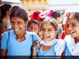 केंद्र सरकार ने बच्चियों के लिए शुरू की 'नव्या' स्कीम, जानिए किसे मिलेगा फायदा और कैसे करें आवेदन केंद्र सरकार ने बच्चियों के लिए शुरू की 'नव्या' स्कीम, जानिए किसे मिलेगा फायदा और कैसे करें आवेदन