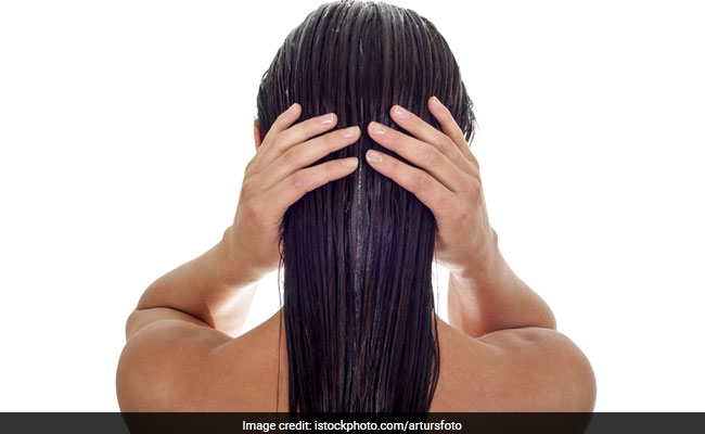 10 Top-Rated Onion Hair Oils To Control Hair Fall Control And Promote Hair Growth
