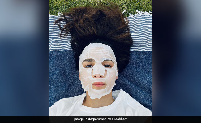 Alia Bhatt's "Throwback To When Masks Were Skincare"