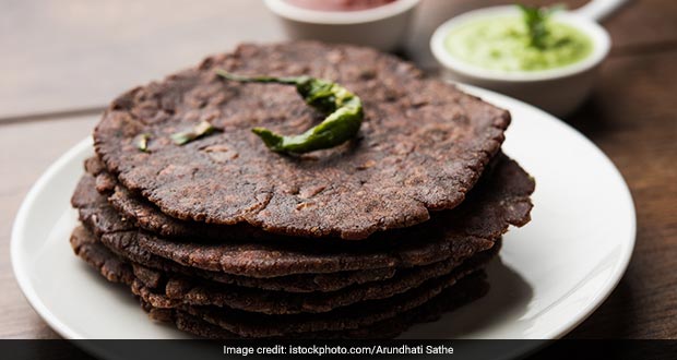 Diabetes Diet: Try Stuffed Ragi <i>Roti</i> Instead Of Wheat <i>Roti</i> To Manage Blood Sugar Levels