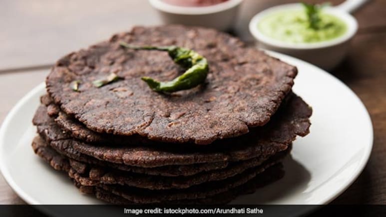 Side effect of Eating Ragi Roti: इन लोगों को भूलकर भी नहीं करना चाहिए रागी की रोटी का सेवन, हो सकती हैं ये गंभीर समस्याएं