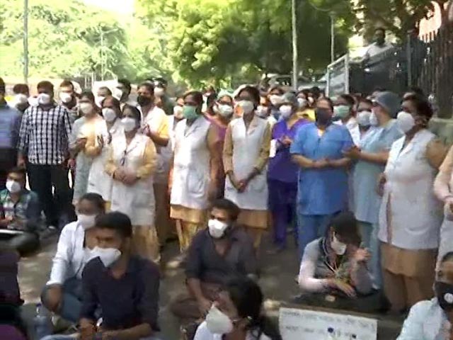Hindu Rao Doctors' Strike: Delhi Government Orders Shifting Covid Patients