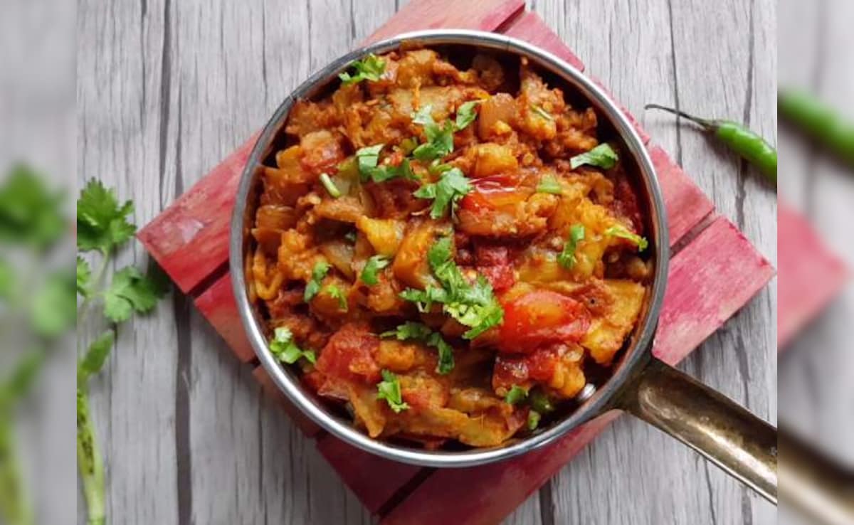 Air Fryer Recipe: एयर फ्रायर में झटपट बनकर तैयार होगा बैंगन का भरता, नोट कर लें रेसिपी