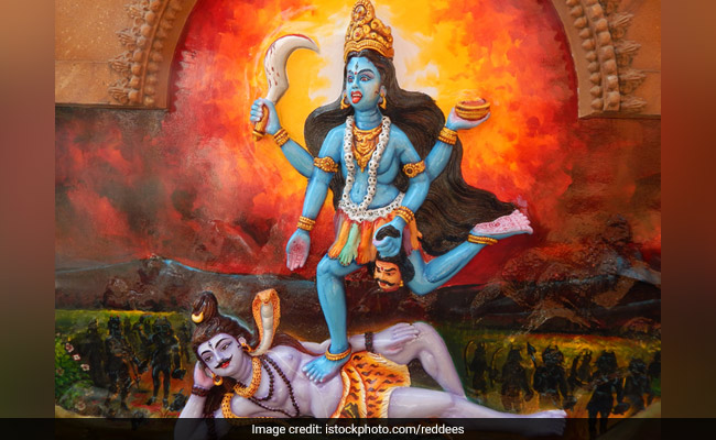 Navratri 2020 Day 7: महासप्‍तमी के दिन ऐसे होती है मां कालरात्रि की पूजा, जानें विधि, मंत्र, स्‍तोत्र और आरती