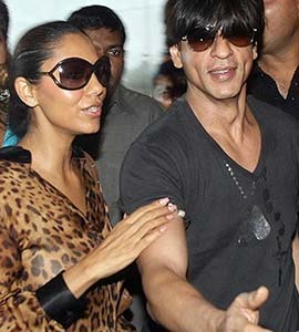 Gauri Khan Shares A Pic With SRK, Clicked In '2000 Something' (Her Words) Gauri Khan Shares A Pic With SRK, Clicked In '2000 Something' (Her Words)