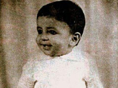 Abhishek's Birthday Wish For His Dad And 'Hero' Big B Is Worth The Wait