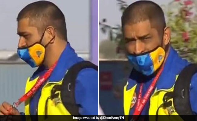 IPL 2020 RCB Vs CSK: M.S Dhoni दिखे 'गजनी' लुक में, फैन्स को खूब आ रहा है पसंद..देखें VIDEO