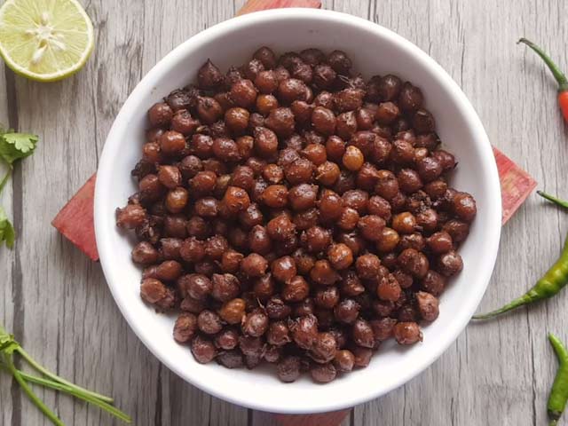 How To Make Sukha Kala Chana | Easy Sukha Kala Chana Recipe Video