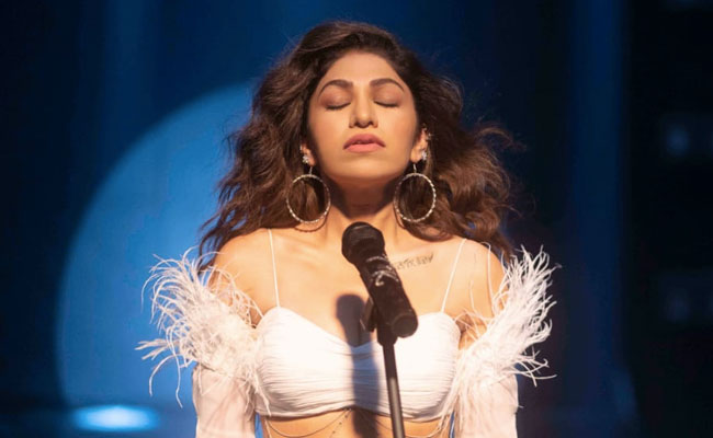 Tulsi Kumar's Rock-Ballad <i>Tanhaai</i> Is Out Now
