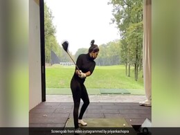 प्रियंका चोपड़ा ने गोल्फ खेलते हुए शेयर किया VIDEO, बोलीं- प्रैक्टिस से ही परफेक्ट बनते हैं... प्रियंका चोपड़ा ने गोल्फ खेलते हुए शेयर किया VIDEO, बोलीं- प्रैक्टिस से ही परफेक्ट बनते हैं...