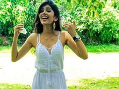Sanjana's Epic Reaction To A Question Asked On 'KBC 12' About Her